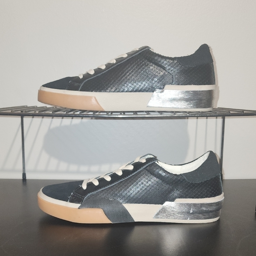 Dolce Vita Black and White Sneakers with Modern Design - Picture 4 of 7